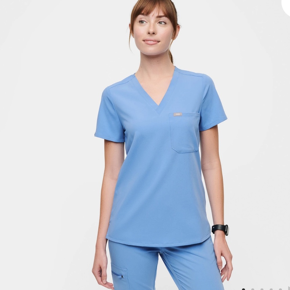 Figs Caterina Scrub Top- Ceil Blue (tooth on L sleeve) READ DESCRIPTION